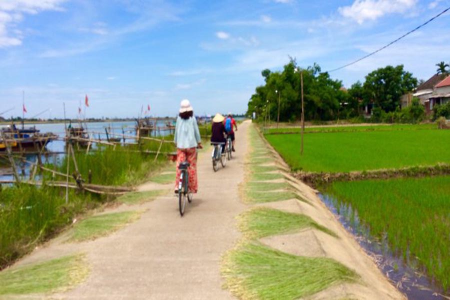 Vietnam Heritage Routes & Cycling Vacation on the Central Coast 15 Days